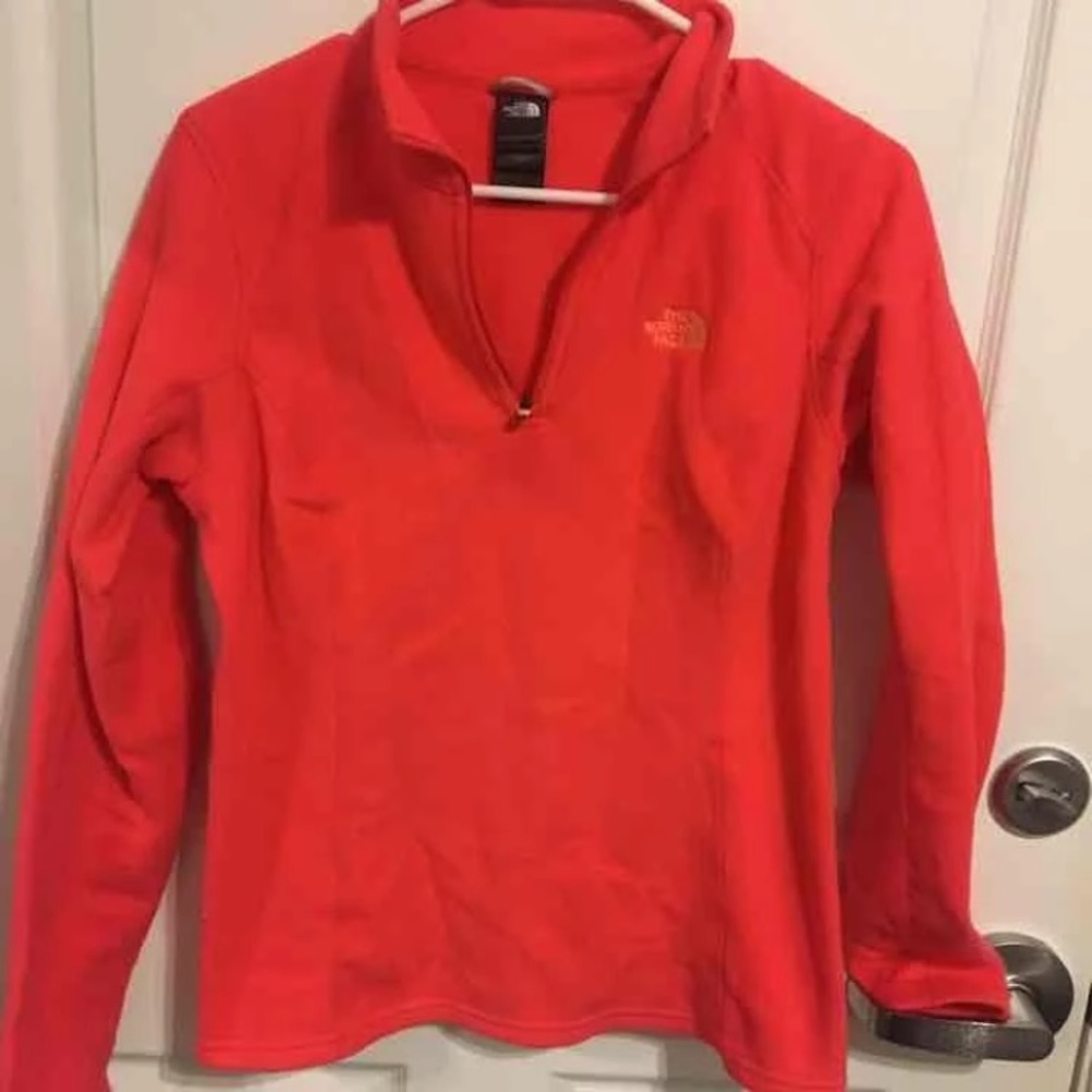 North face pullover